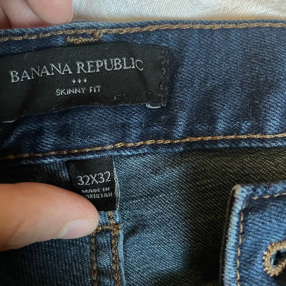 Men’s banana republic dark blue jeans